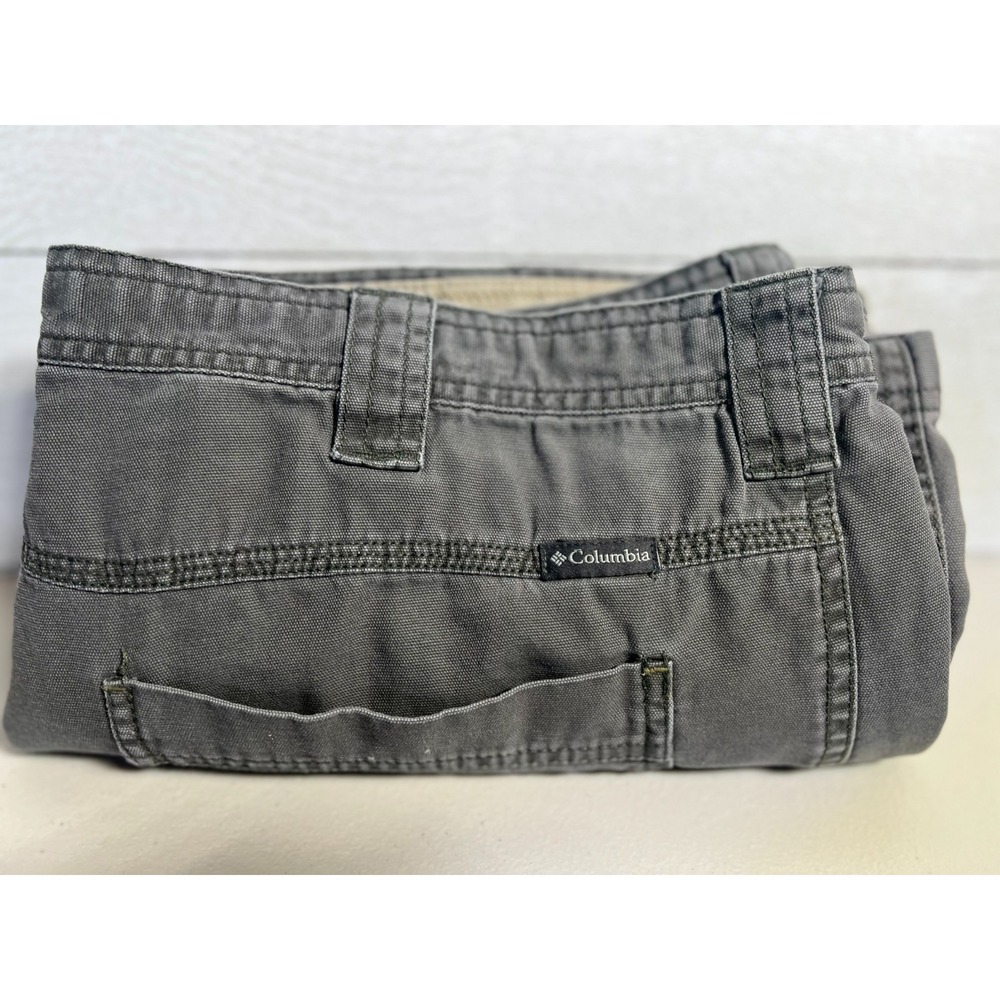 Columbia Men's 38x30 Ultimate Roc Pant Omni-Shield Performance Chino Grey
